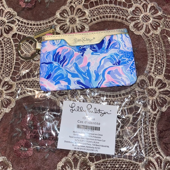 Lilly Pulitzer Handbags - Lilly Pulitzer ID case/keychain, brand new tags!
